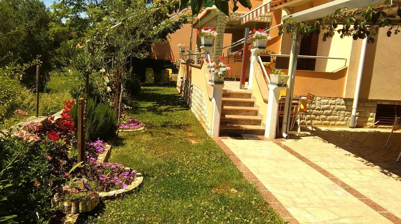 Haus Milan Ap 1 Apartment Fazana